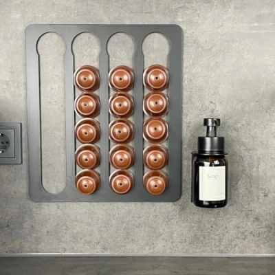 Immagine di Porta Capsule per Nescafé Dolce Gusto, Supporto Autoadesivo a Parete Senza Foratura in Metallo, Distributore di