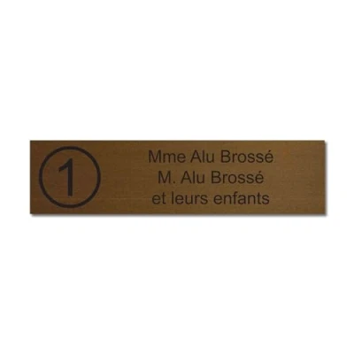 Immagine di Targhetta incisa per nome e numero cassetta delle lettere autoadesiva, 10 x 2,5 cm, personalizzata da 1 a 3 righe, colore: bronzo