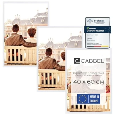 Immagine di CABBEL Confezione da Tre (3 Pezzi) cornici 40x60 cm in Legno MDF Bianco con Vetro Plexi infrangibile/Moderno