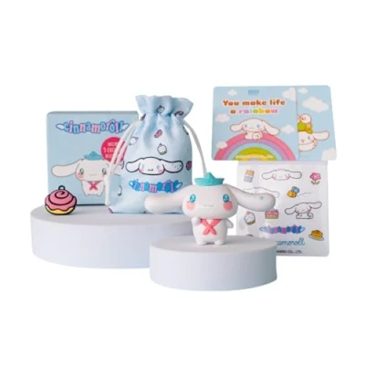 Immagine di Comansi Statuetta da collezione Cinnamoroll con 5 accessori esclusivi Hello Kitty and Friends