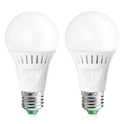 Immagine di Elrigs lampadina a LED E27 con sensore di movimento e crepuscolare, 7 W, sostituisce da 60 portata, soglia tempo luce bianca fredda (6000 K)