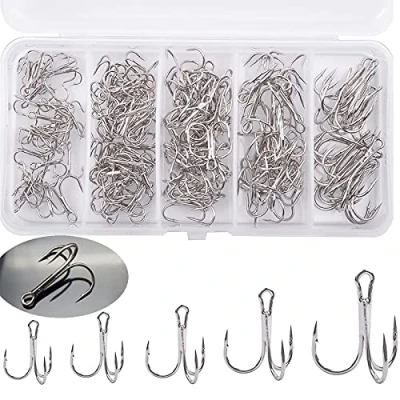 Immagine di Ganci da Pesca ad alto Tenore di Carbonio in Acciaio Dimensioni 2#4#6#8e10# 50 PezziAmi Triplo Ami Ardiglione al Spinato per la Mare Misto