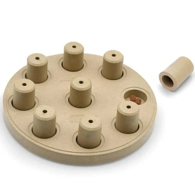 Immagine di Nina Ottosson di Outward Hound Dog Smart Treat Puzzle Enrichment Toy, Level 1 Beginner, Tan, Composite