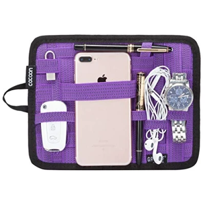 Immagine di Cocoon GRID IT Borsa per Accessori / iPad 7 9 Pollici e Organizer I Sistema Multifunzionale Tablet Portatile Viola 18.4x1x23.5 cm