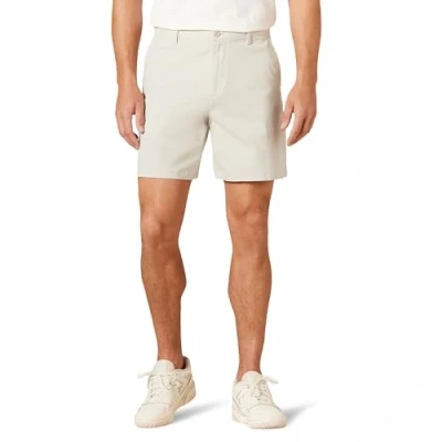 Immagine di Amazon Essentials Pantaloncini Chino Elasticizzati, Comodi e Aderenti da 18 cm Uomo, Grigio Pietra, 42W