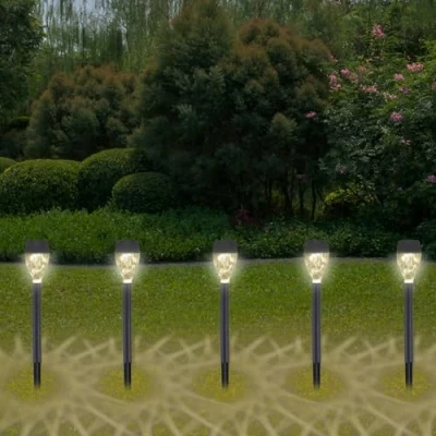 Immagine di BEPER P207ILO050 Set 5 Luci Solari da Giardino, Lampade Giardino e Esterno con LED, Segnapassi a Energia Solare, Picchetto, IP44, Ricarica Automatica