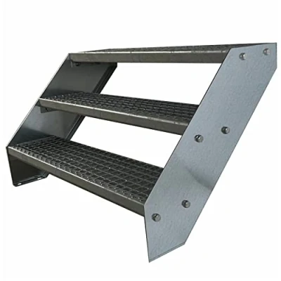 Immagine di Scale con griglia in acciaio Premium 3 Gradini Completamente zincata Dimensioni (L x L H) 63cm 120cm 57cm Resistente alle intemperie e alla corrosione