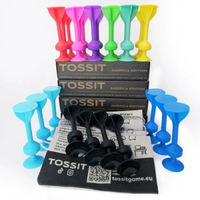 Immagine di TOSSIT Gioco Freccette Ventosa, Bocce Interno Esterno per Pavimento e pareti, Silicone Potente Durevole, Pacco Quadruplo, x4 Set, 8 Colori.
