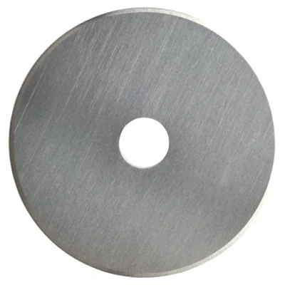 Immagine di Fiskars Lama di Ricambio Originale, Rotella in Titanio per Tagli Dritti, Include Custodia la Lama, Ø 45 mm, Acciaio con Rivestimento Titanio, 1066043