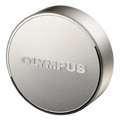 Immagine di Olympus LC 61 Tappo Copriobiettivo in Metallo per Obiettivo M.Zuiko Digital ED 75mm 1:1,8, Argento
