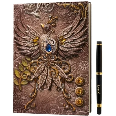 Immagine di DND Notebook/Taccuino/Diario, 200 Pagine, Copertina in Ecopelle Goffrata con Fenice Rosa 3D, Penna, Ideale per Dungeons &amp; Dragons/D&amp;D/GDR/RPG, Regalo Nerd Fantasy DM e Giocatori, Uomini/Donne