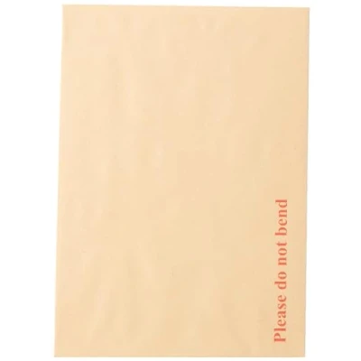 Immagine di Purely Packaging Confezione da 125 buste con striscia autoadesiva, C4 (324 x 229 mm)