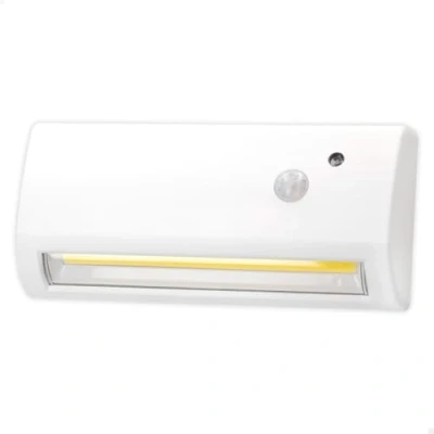 Immagine di AKTIVE 61536 Luce Esterna con sensore di Movimento, Lampada da Parete LED, 14,5 x 6,5 3,5 cm, Impermeabile, a Batteria, 4 batterie AA, LED Movimento