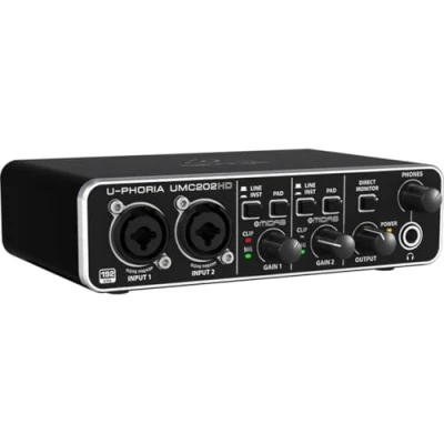 Immagine di Behringer UMC202HD recording audio interface