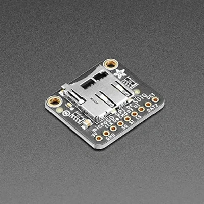 Immagine di Adafruit 4682 Scheda di bypass Micro SD SPI o SDIO 3 V