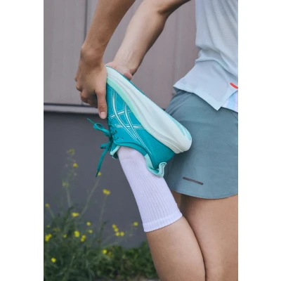 Immagine di Asics GEL Nimbus 27 Scarpe da corsa su strada, Donna, Taglia: 40, Wave teal/illuminate mint