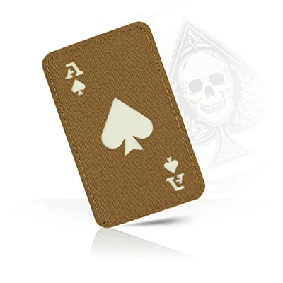 Immagine di M Tac Toppa con scritta &quot;Ace of Spades&quot; (Coyote/GITD)