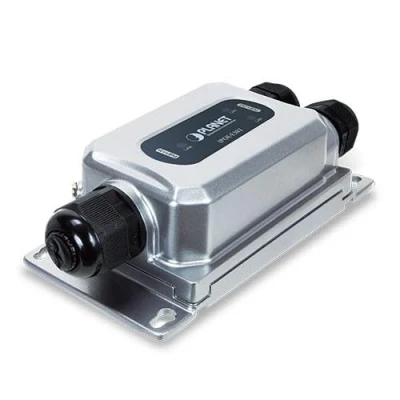 Immagine di Planet IP67 rated Industrial 1 porta 802.3bt PoE++ a 2 porte 802.3a, IPOE E302 (802.3bt 802.3a PoE+ Extender 3 cavi impermeabili inclusi)