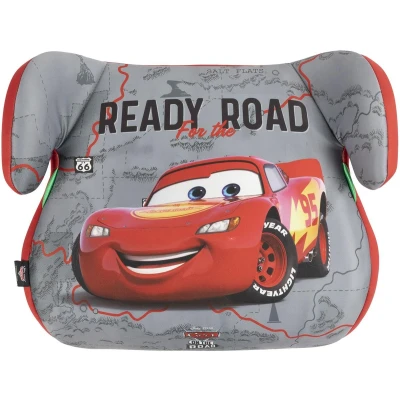 Immagine di Disney Cars Seggiolino alzatina auto i Size ECE R129. Alzabimbo per la sicurezza dei bambini con altezza da 125 a 150 cm. Rialzo grafiche di Cars, seduta bimbi su fondo grigio.