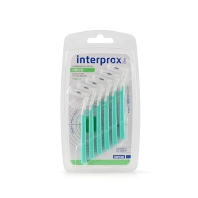 Immagine di Interprox Plus Micro 6 Scovolini Verde, Anti Placca e Carie, in particolare per gli spazi interprossimali di 0,9mm dei denti posteriori ed anteriori