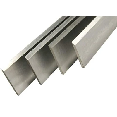 Immagine di 3 pezzi Lama per PIALLA 310 X 30 mm HSS% 18 tungsteno COLTELLI