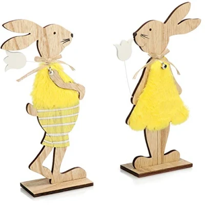 Immagine di com four® 2X Decorazione per Pasqua Due Coniglietti pasquali da appoggiare in Legno Coppia di Conigli con Fiori (2 Pezzi Giallo/Marrone Chiaro)