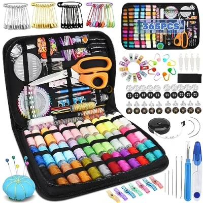 Immagine di TOPSEAS 365pcs Kit da Cucito,Set Cucito,Accessori Cucito con Riparazione e Cucito,Filo,Forbici,ditale,Metro a Nastro,Kit Set,per viaggiatori,Principianti,Adulti,emergenze
