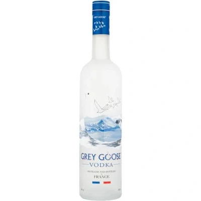 Immagine di GREY GOOSE Premium French Vodka, Vol. 40%, 600 cl / 6 L, pregiata vodka francese creata dal migliore grano monorigine e acqua sorgiva