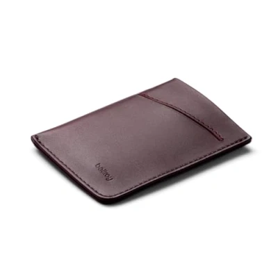 Immagine di Bellroy Card Sleeve (porta carte in pelle pregiata o portafoglio minimalista, può ospitare da 2 a 8 biglietti visita, spazio per banconote piegate) DeepPlum