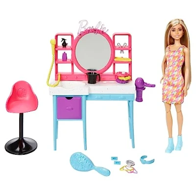 Immagine di Barbie Playset Salone di Bellezza bambola Super Chioma, include 1 con capelli lunghi cambia colore, abito pied de poule e 15+ accessori per capelli, giocattolo bambini, 3+ anni, HKV00
