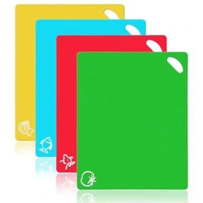 Immagine di Vicloon Tagliere Cucina,4 Pack Plastica Antiscivolo Materiale PP per Alimenti, Resistente al Calore Antimicrobico e Non Tossico
