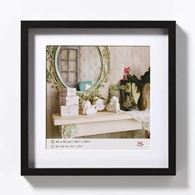Immagine di walther design nera 40 x cm con passe partout, cornice in legno Stoccolma EA444B