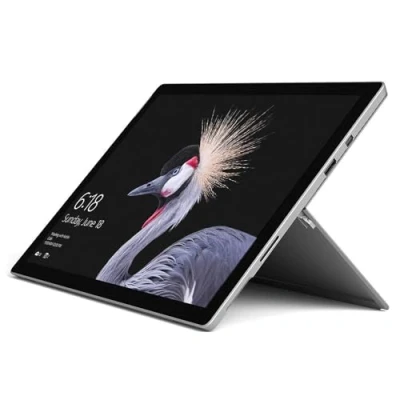 Immagine di 2017 Microsoft Surface Pro 5 con Intel Core i5 7300U (12,3 pollici, 8GB RAM, 128GB SSD) Platino (Ricondizionato)