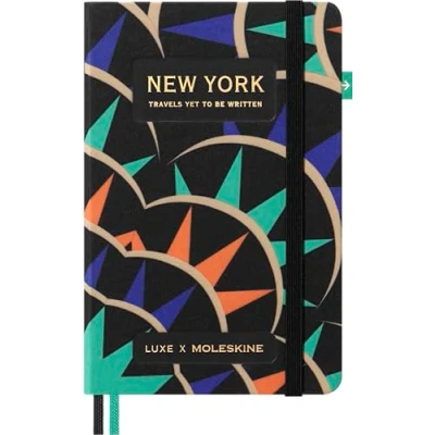 Immagine di Moleskine LUXE Taccuino New York City con Contenuti di Viaggio, Copertina Rigida in Tessuto e Chiusura Elastico, Formato Pocket 9 x 14 cm