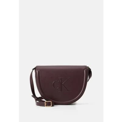 Immagine di Calvin Klein BOLD Saddle Crossbody Borsa a tracolla, Donna, Taglia: One Size, Fudge