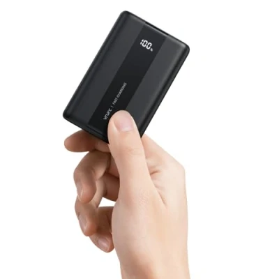 Immagine di VRURC Power Bank 20000mAh, 22.5W Ricarica Rapida Caricatore Portatile con 3 uscite e 4 ingressi, PD3.0 QC4.0 USB C Compatto Powerbank Mini, Display a LED Batteria Esterna per iPhone Samsung Huawei ecc