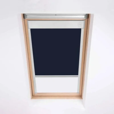 Immagine di Tenda a rullo per lucernario Velux, oscurante, codice M04, blu navy