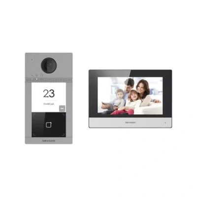 Immagine di Kit videocitofono IP Hikvision per villa o casa. pulsante di chiamata singolo. DS KIS604 S(C)(O STD)/Europe BV