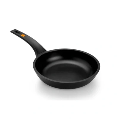 Immagine di BRA Efficient Padella Fonda Antiaderente, in Alluminio Pressofuso, Adatta Ai Piani Cottura a Induzione, Nero, 24 cm