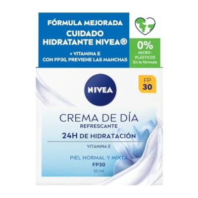 Immagine di NIVEA crema de Día refrescante FP30 (1 x 50 ml), hidratante facial con vitamina E, para piel normal y mixta protección solar