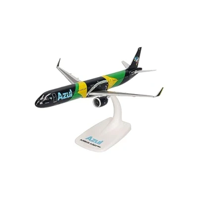 Immagine di Herpa modello di aereo Azul Brazilian Airlines Airbus A321neo “Brazilian Flag livery in scala 1:200 Snap Fit, aereo, pezzo da collezione, min, statuetta con supporto plastica