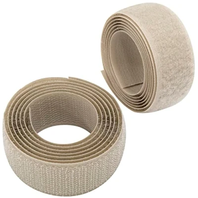 Immagine di Aerzetix C65947 Nastro/rotolo di scratch 25mm 1 metro auto aggrappante organizer/fermacavo striscia aggancio sacchetto indumento cinghia colore: grigio fumoso in poliammide e poliestere