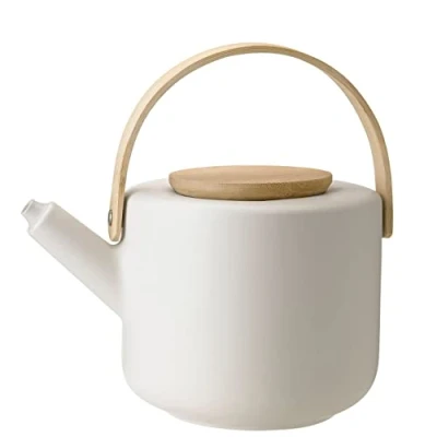 Immagine di Stelton Teiera Theo rustica in gres porcellanato, coperchio e manico bambù, design scandinavo, finitura ghisa, elegante accessorio da tè, 22 x 16 cm, 1,25 litri, colore: sabbia