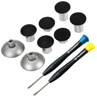 Immagine di MMOBIEL 8 in 1 levette magnetiche metallo joystick analogici massima presa compatibile con PS4, PS4 Slim, Pro Dualshock, XBOX One, One Elite, S Nero Incl. (+) e cacciavite Torx T8