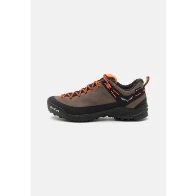 Immagine di SALEWA Wildfire Leather GTX M, Scarpe da Trekking Uomo, Bungee Cord Black, 42.5 EU