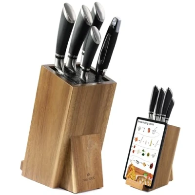Immagine di Navaris Ceppo Coltelli da Cucina Porta in Legno Acacia Contenitore per Set Professionali Portacoltelli Inclinato Include Supporto Smartphone