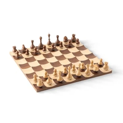 Immagine di Umbra Wobble Set di scacchi, Acero, Noce, per 2 giocatori