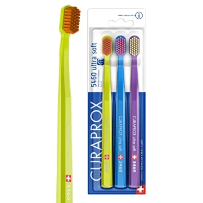 Immagine di Curaprox CS 5460 Set di 3 spazzolini da denti a mano ultra morbidi, per adulti, 5460, con setole super morbide, colore: verde, blu, viola