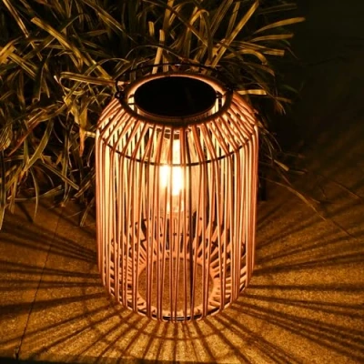 Immagine di ZWOOS Lanterna Solare Esterno, Grande Rattan, Sospesa/In Piedi, Lampada per Balcone, Patio, Giardino