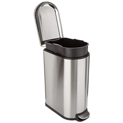 Immagine di Amazon Basics Pattumiera rettangolare con chiusura silenziosa, 40 L/ 10.5 Galloni, per spazi stretti, Argento